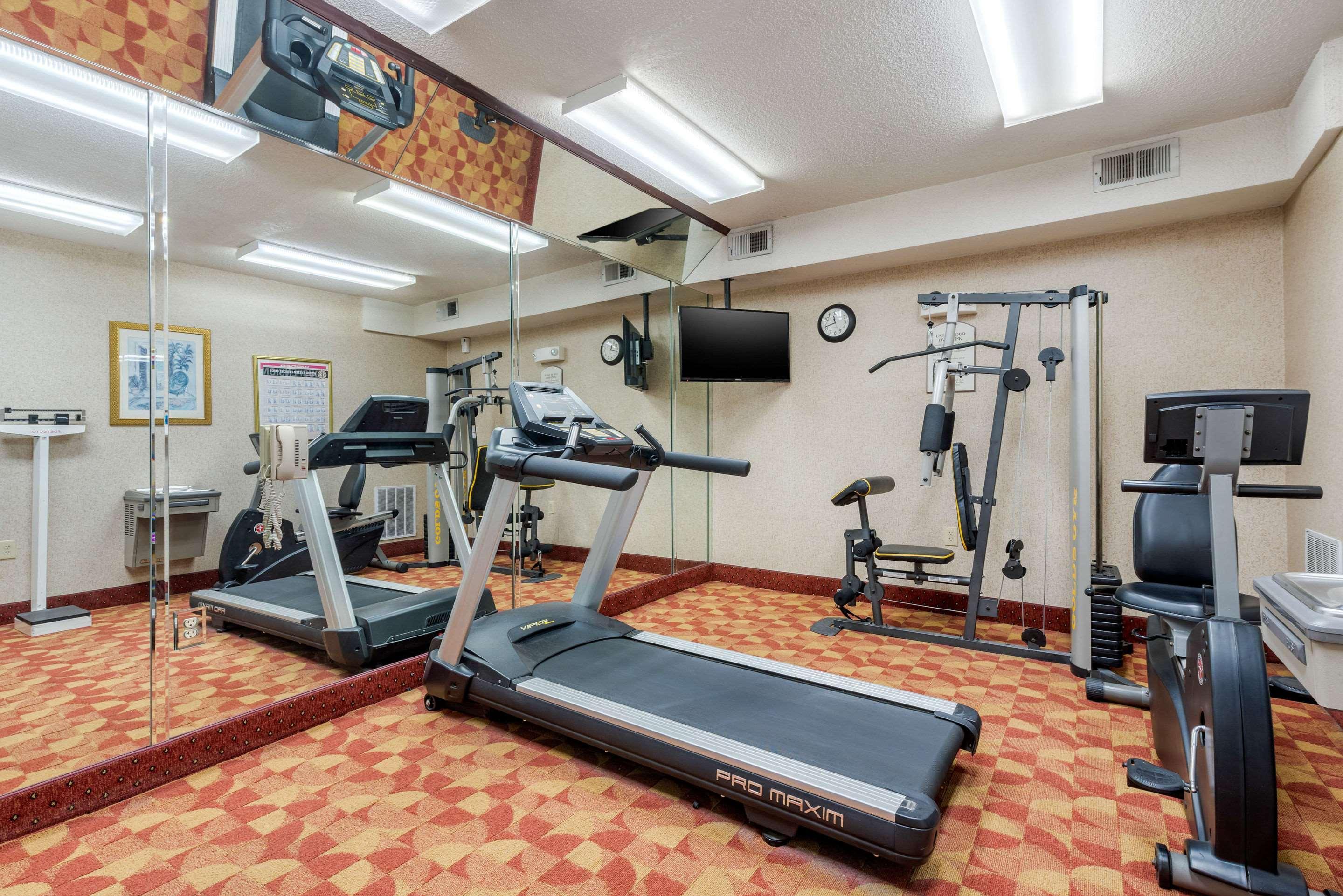 Comfort Inn & Suites Cincinnati Extérieur photo