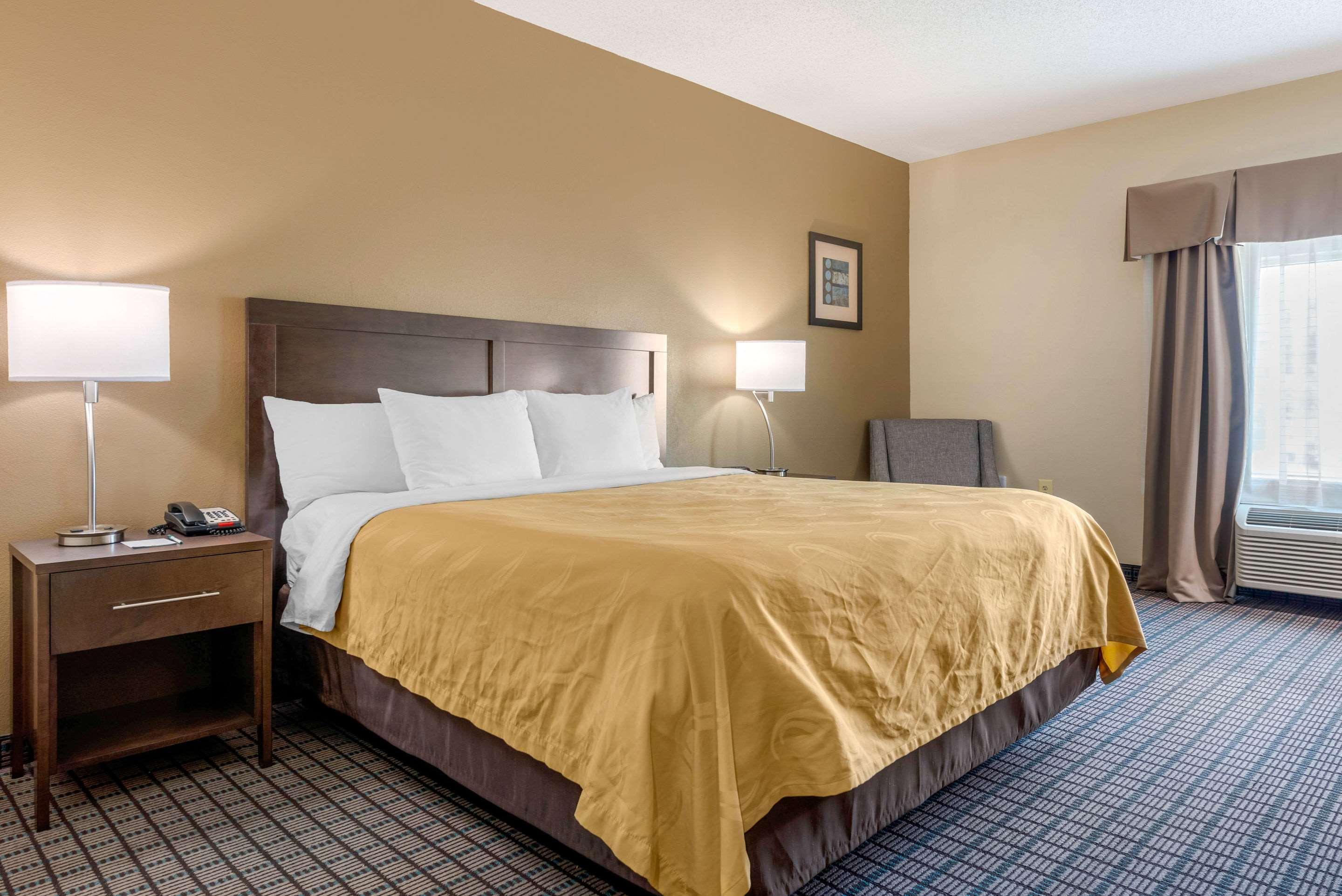 Comfort Inn & Suites Cincinnati Extérieur photo