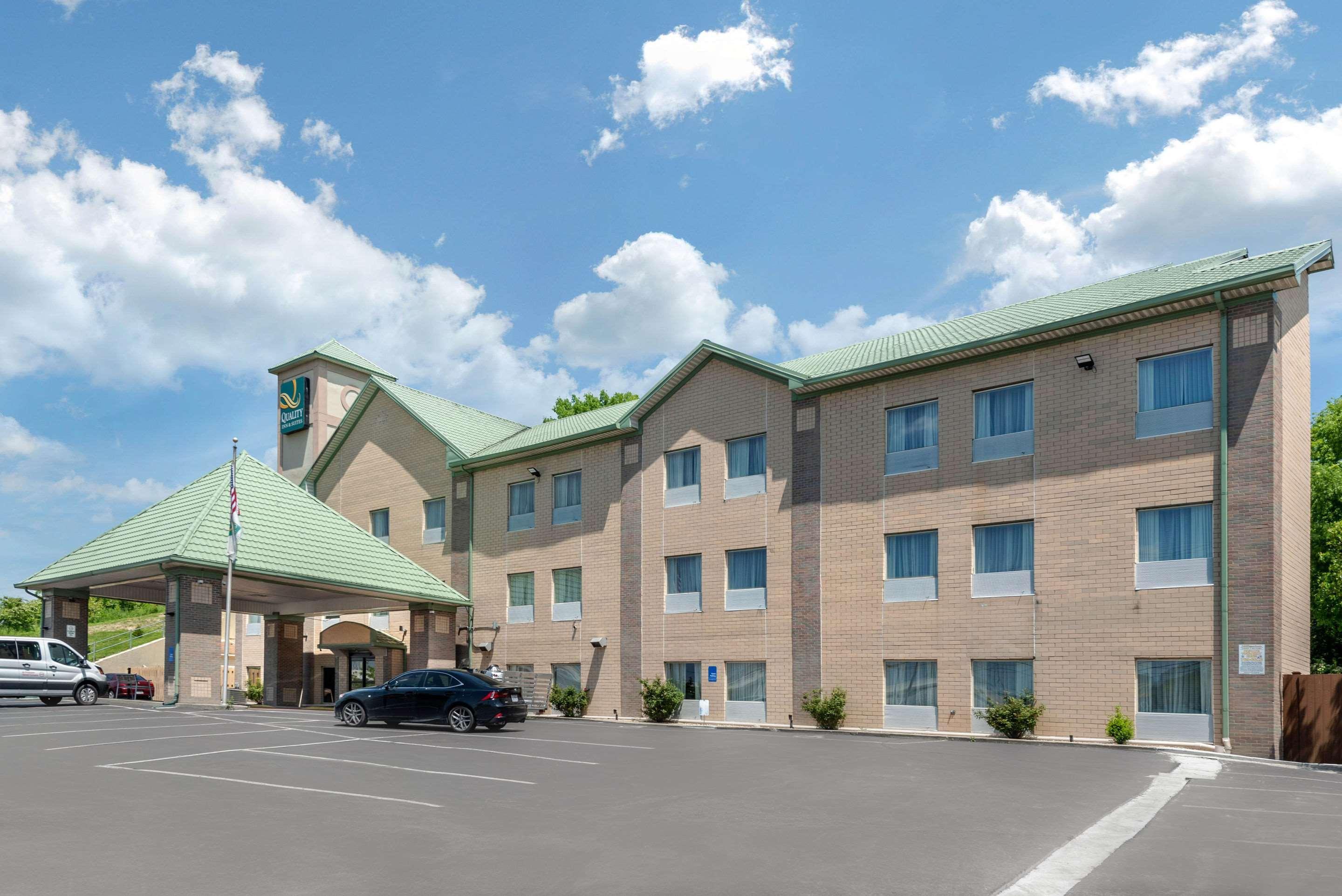 Comfort Inn & Suites Cincinnati Extérieur photo